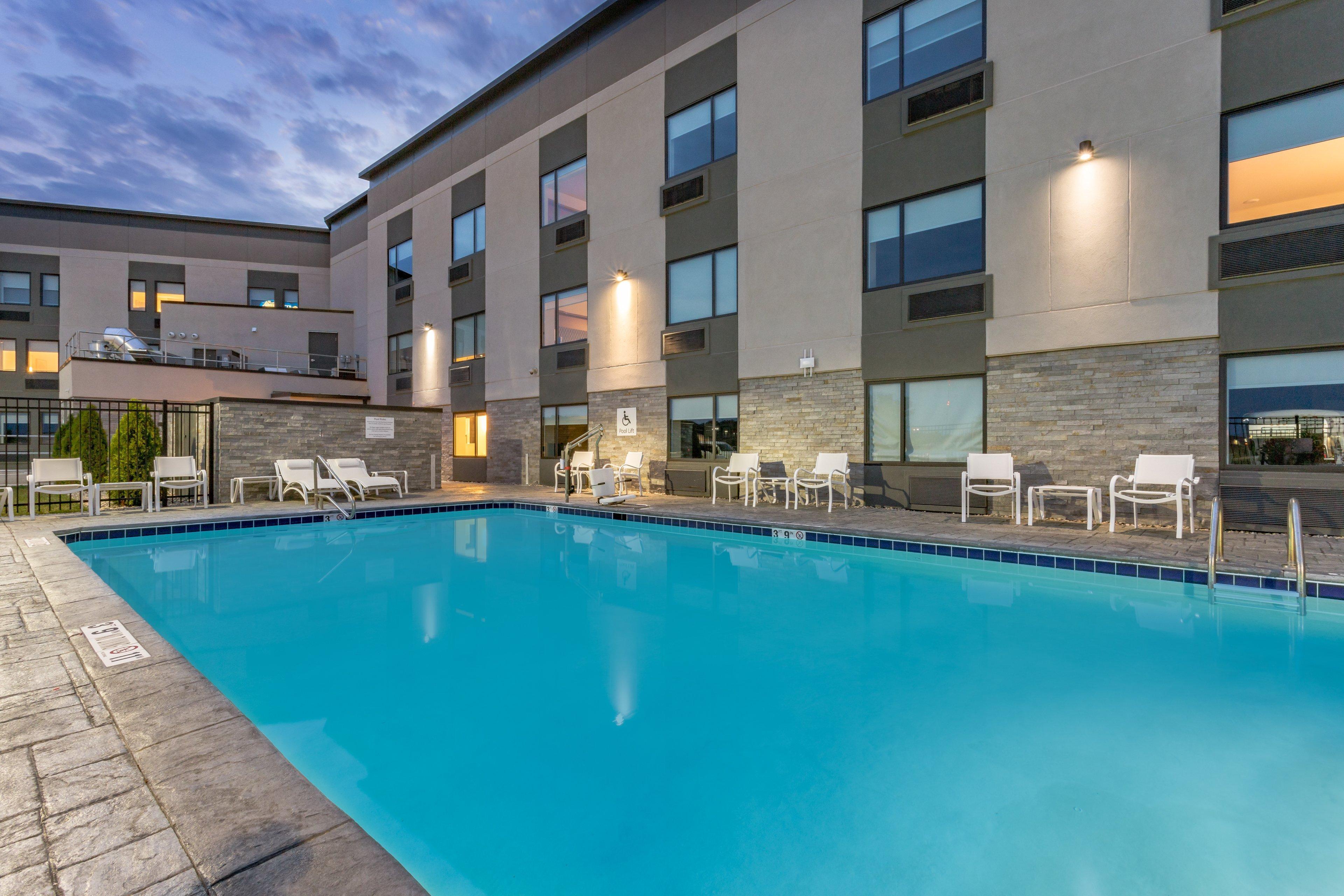 Holiday Inn - Columbus By Ihg Exterior foto