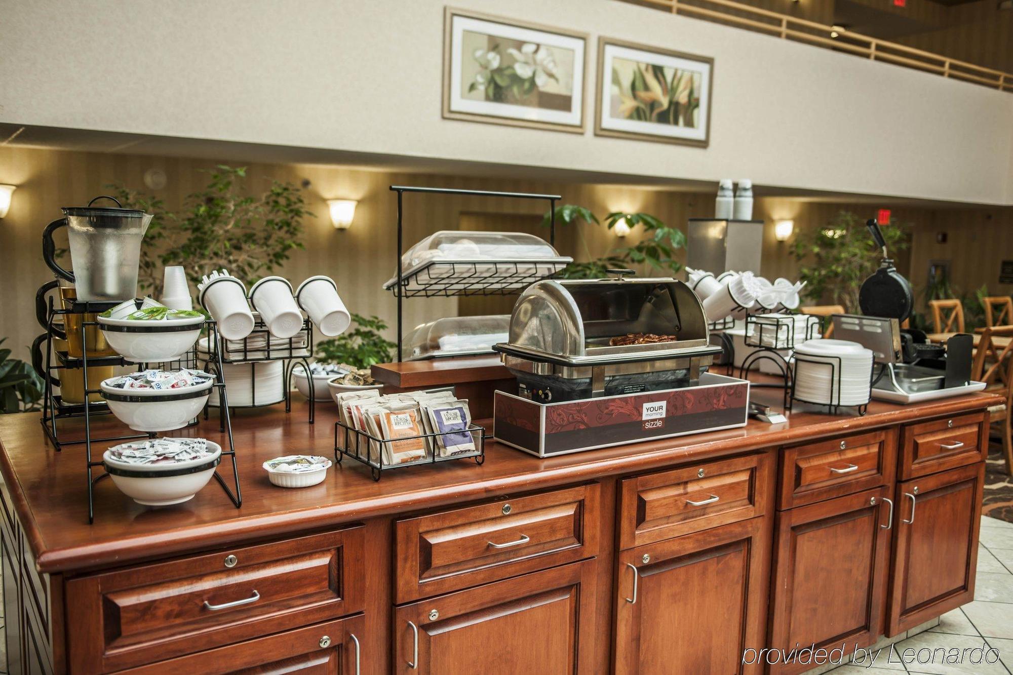 Holiday Inn - Columbus By Ihg Exterior foto