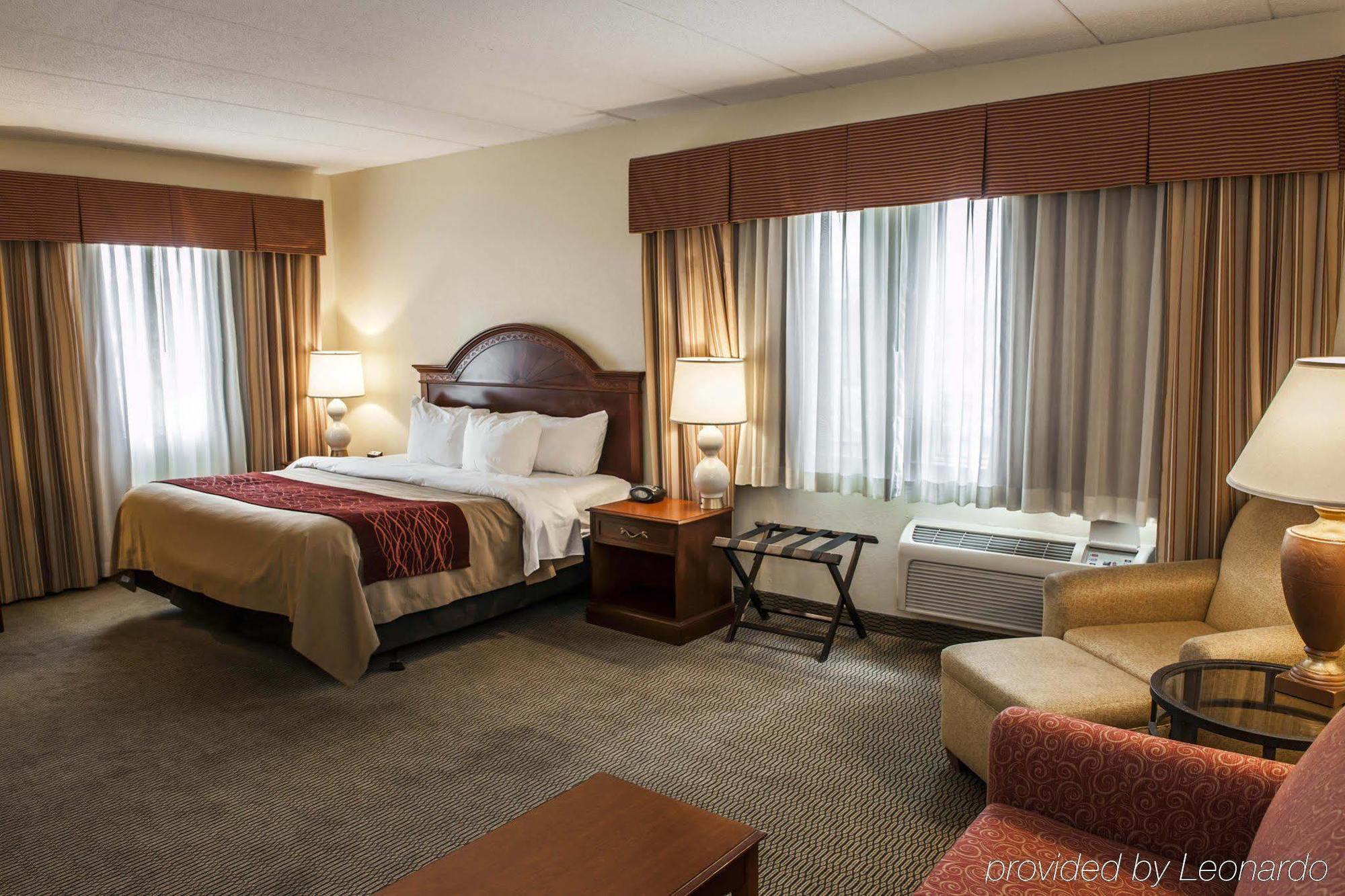 Holiday Inn - Columbus By Ihg Exterior foto