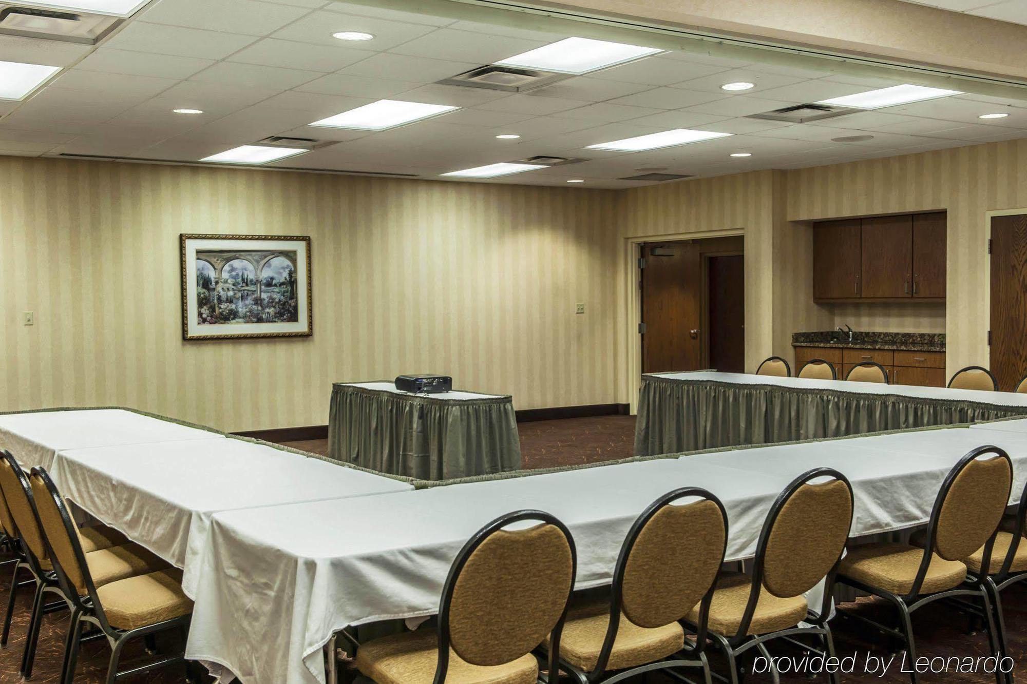 Holiday Inn - Columbus By Ihg Exterior foto